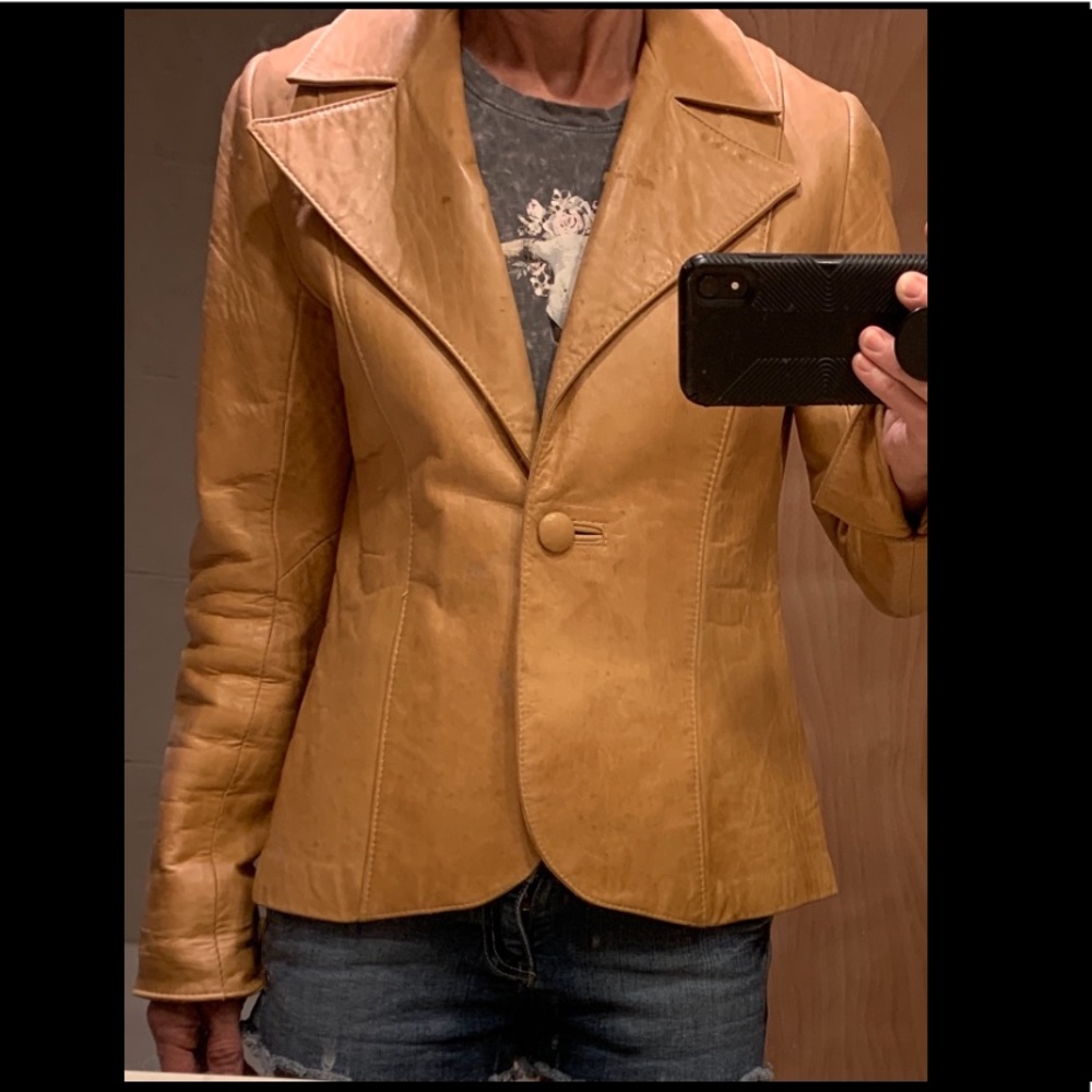 Vintage Women’s Leather jacket - size 10